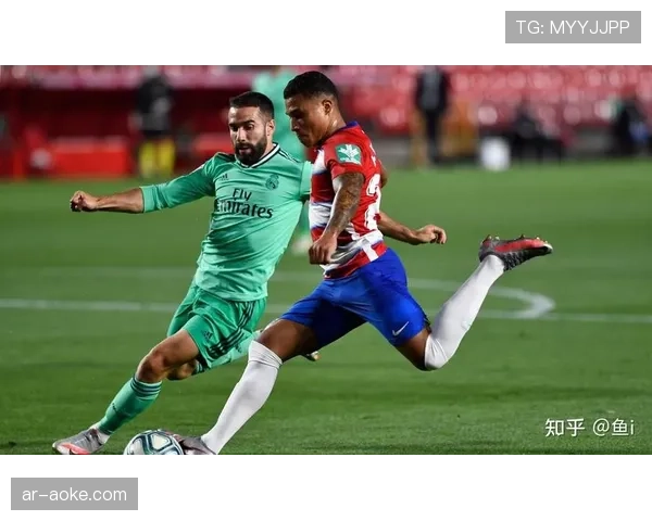 格拉纳达保级关键战前，训练基地对媒体开放展示备战状态